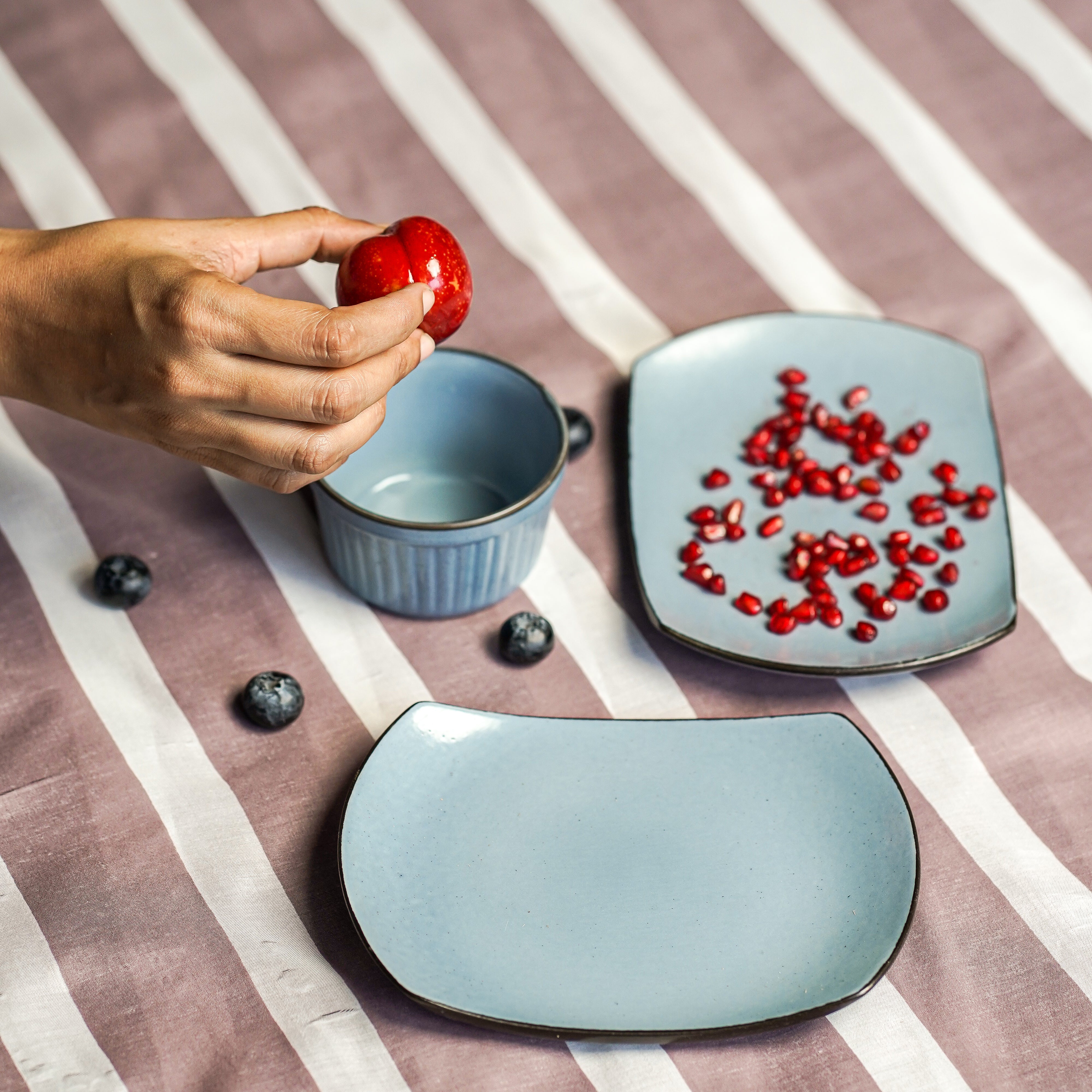 Toulouse Square Platter Set of Plates and Bowls (Set of 6)