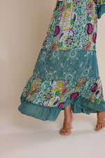 Load image into Gallery viewer, Foral Print V-neck Maxi
