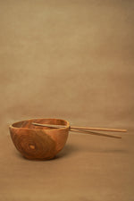 Load image into Gallery viewer, Noodle Bowl with Chopstick Holder