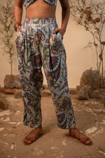 Load image into Gallery viewer, Boho Paisely Printed Resort Pants
