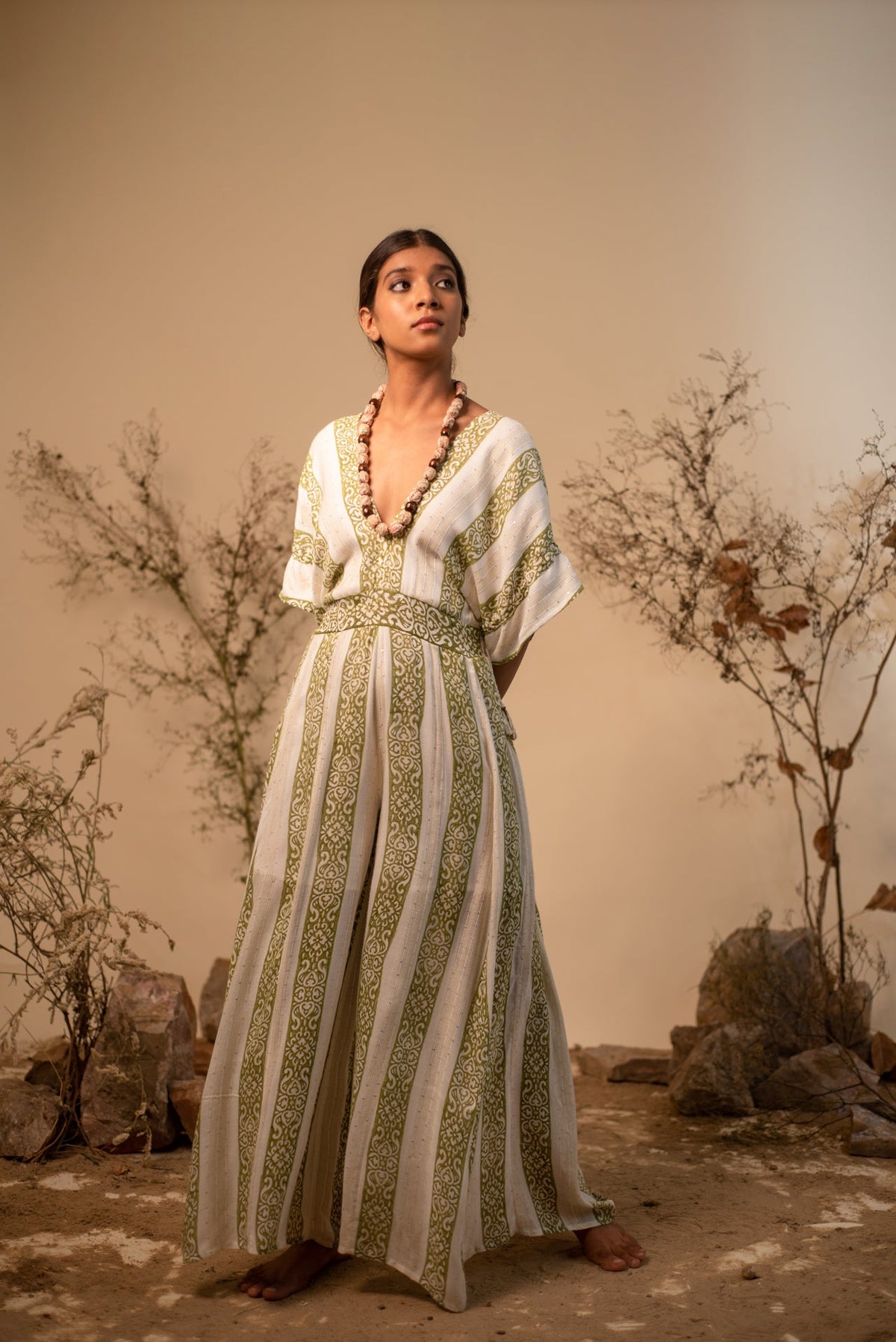 boho jumpsuit dress Afro Hawes & Curtis Slim variantID_ffc13099-b6f9-44d7-868e-ac38f05a8fe8 a loose oversized silhouette Color:Blue & Brown Floral